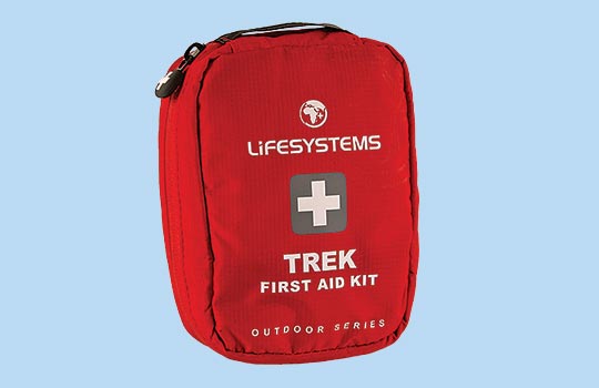 https://www.thegreatoutdoorsmag.com/wp-content/uploads/sites/15/2016/06/First-aid-kit-Lifesystems-Trek.jpg