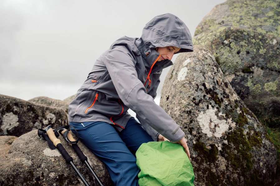 How to stay dry when hiking