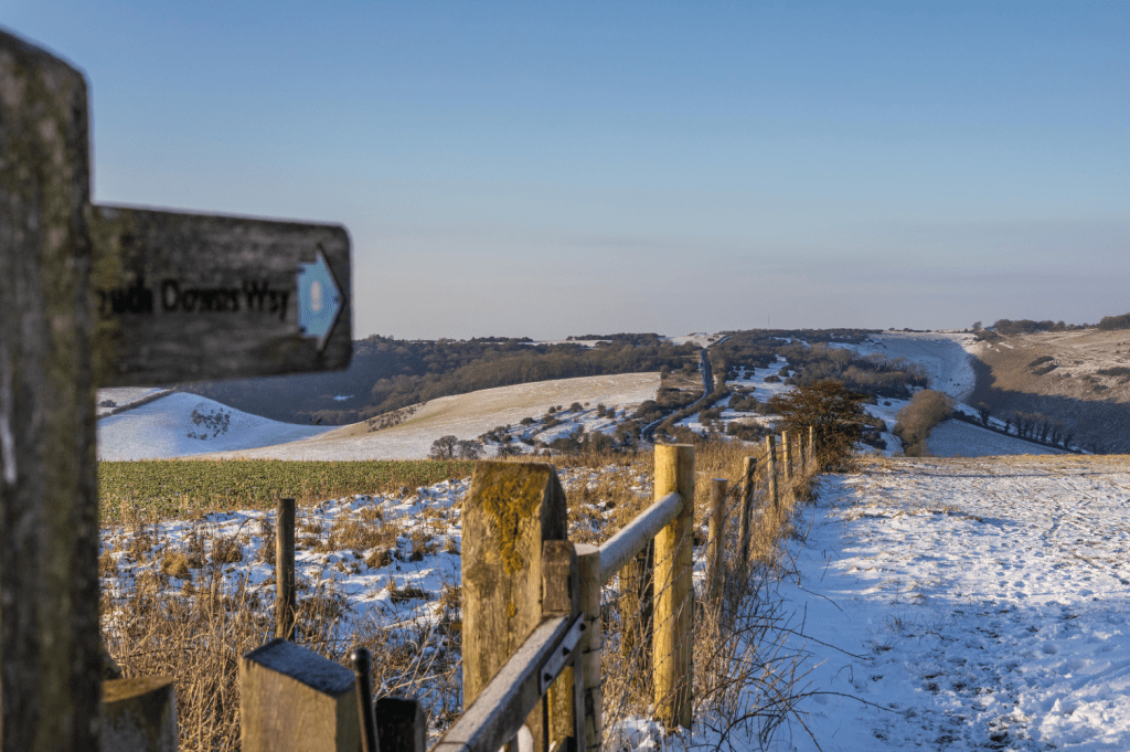 Snow on the South Downs Way above Pyecombe